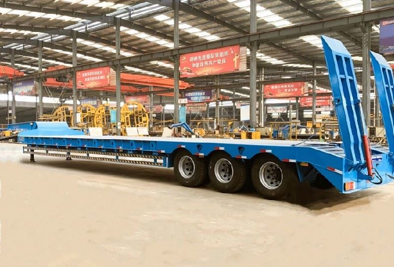 3 Axle 60 Ton Lowbed Semi Trailer For Sale