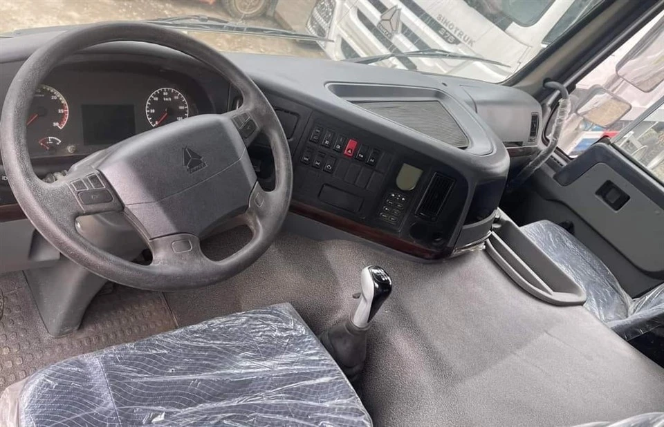 Secondhand HOWO 6x4 371HP DUMP TRUCK